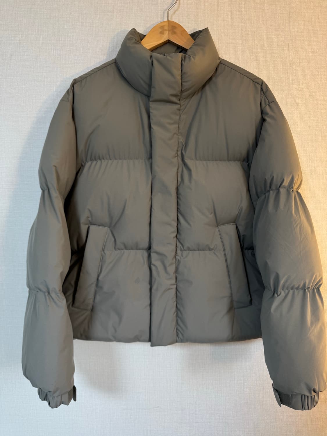[M]무신사 스탠다드 숏패딩 점퍼 그레이 상품이미지1