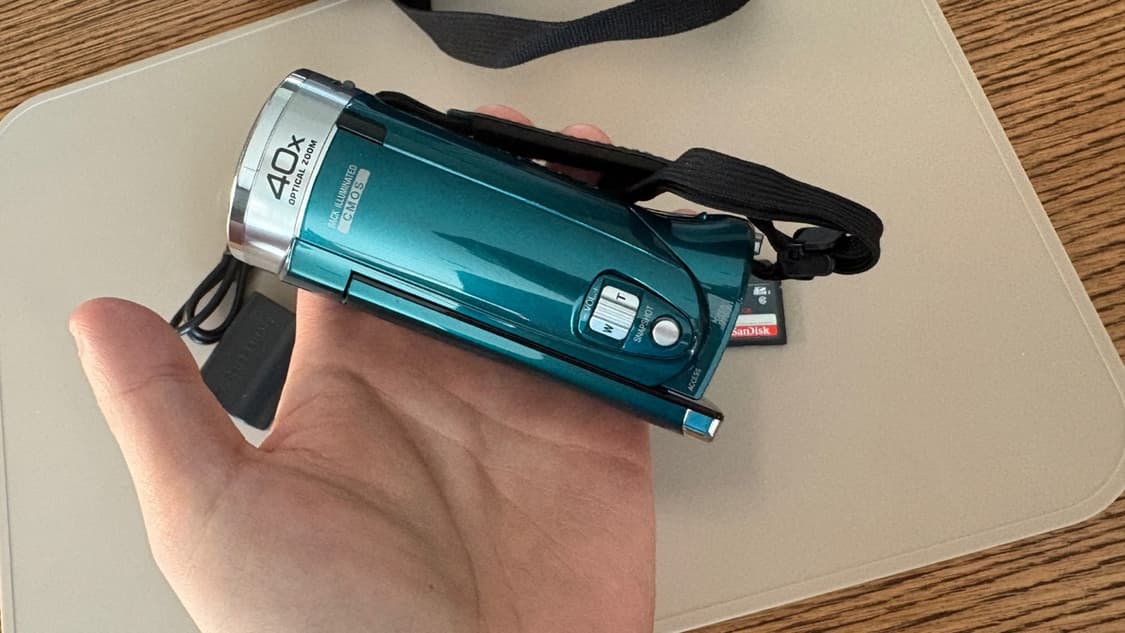 JVC 빈티지 캠코더 신품급 카리나 풀박스 (GZ-E117G) 상품이미지3