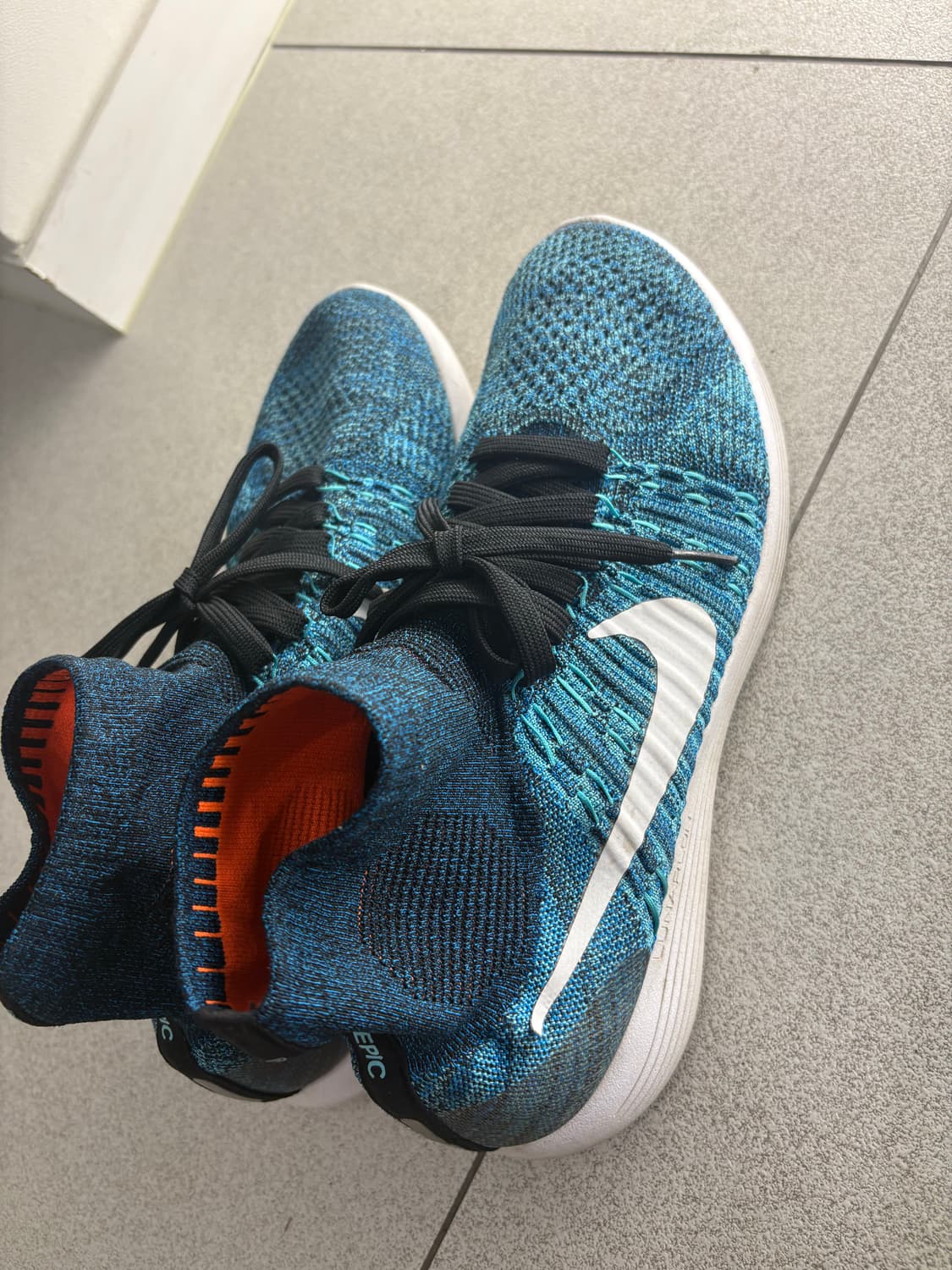 나이키 플라이니트 운동화 상품이미지3