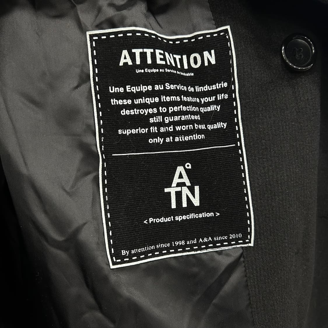 바이어텐션 덤블워싱 더블버튼 벨티드 롱코트 상품이미지3