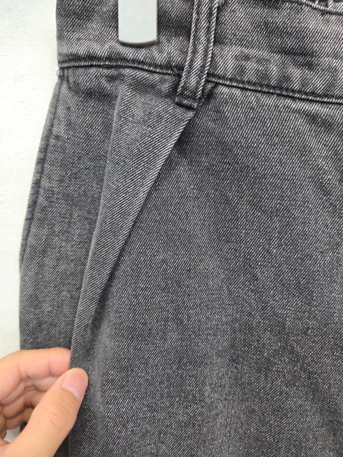 낫포너드 핀턱 반밴딩 와이드 그레이 데님팬츠 L 상품이미지5