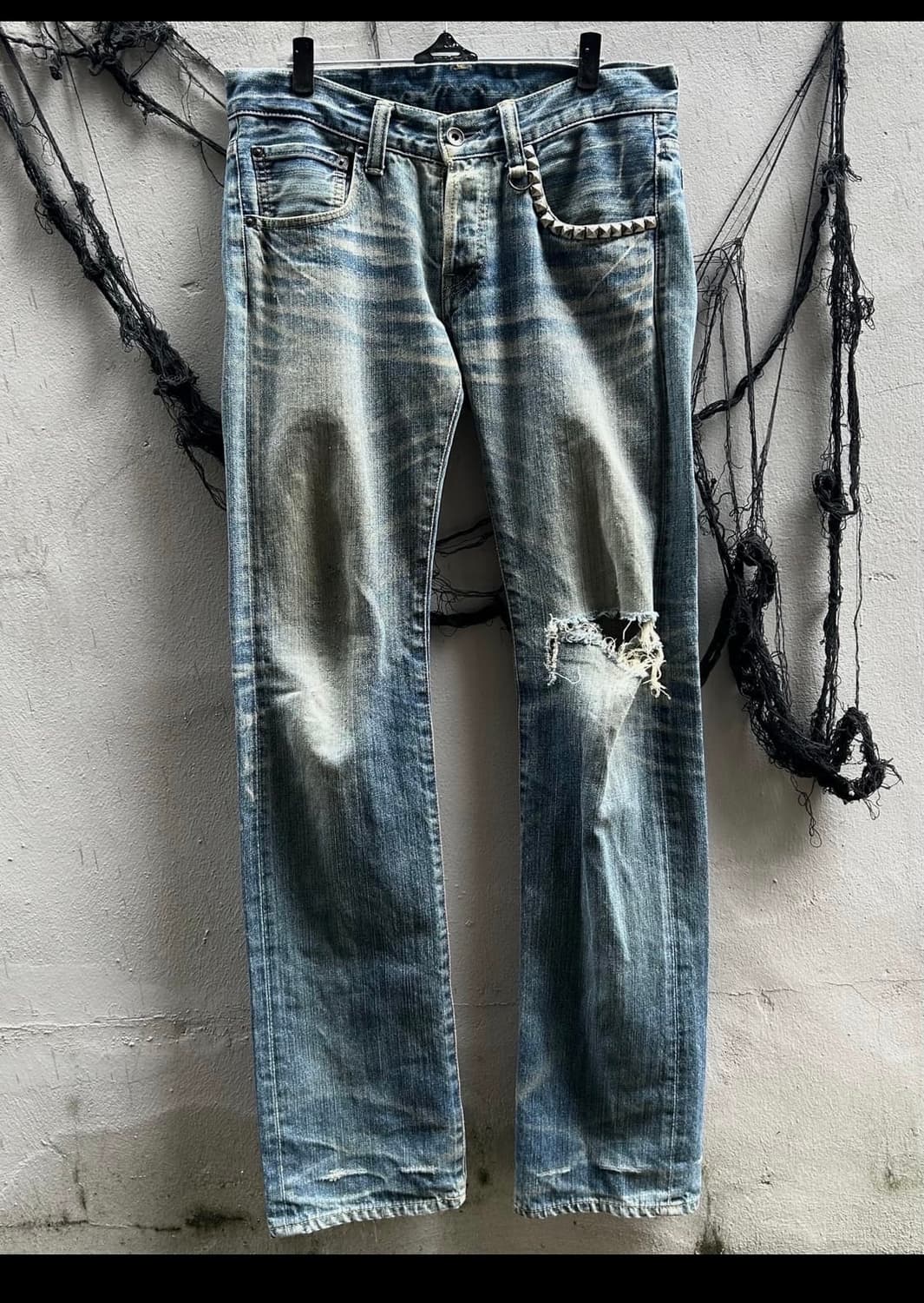 00s buffalo bobs 더티 워싱 크랙 스터드 데님팬츠 상품이미지1