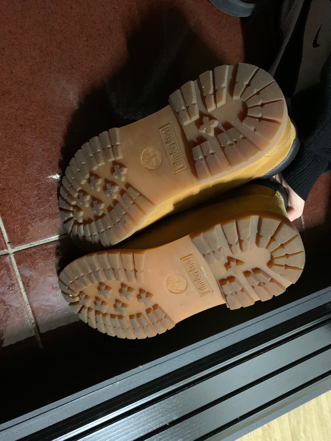 팀버핸드 6인치 245사이즈 판매 상품이미지4