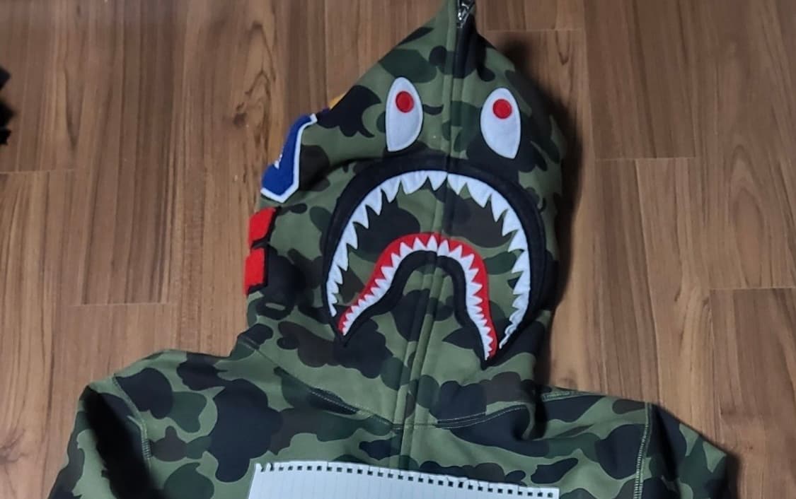 베이프 샤크후드 녹계 m,L 새상품 (급처 상품이미지1