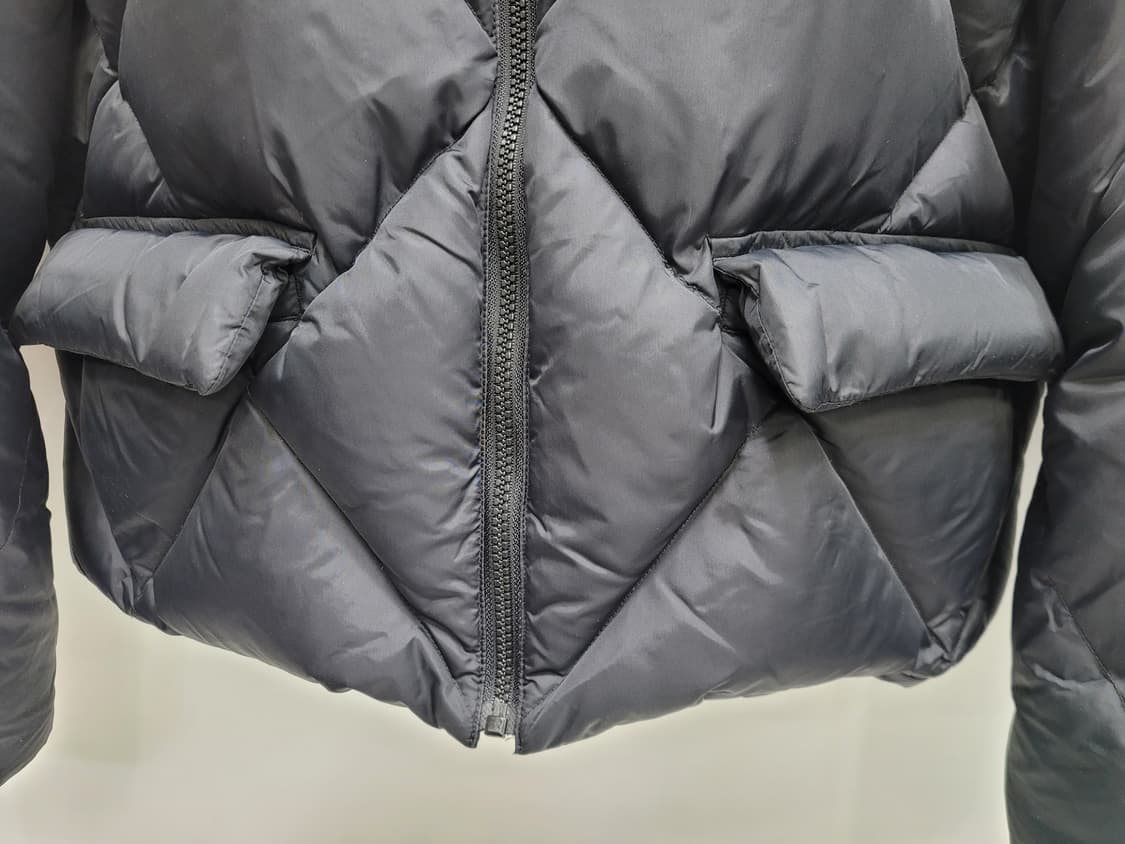 PLAC 21FW 플랙 퀼팅 다운 숏 패딩 / 여 FREE 블랙
 상품이미지5