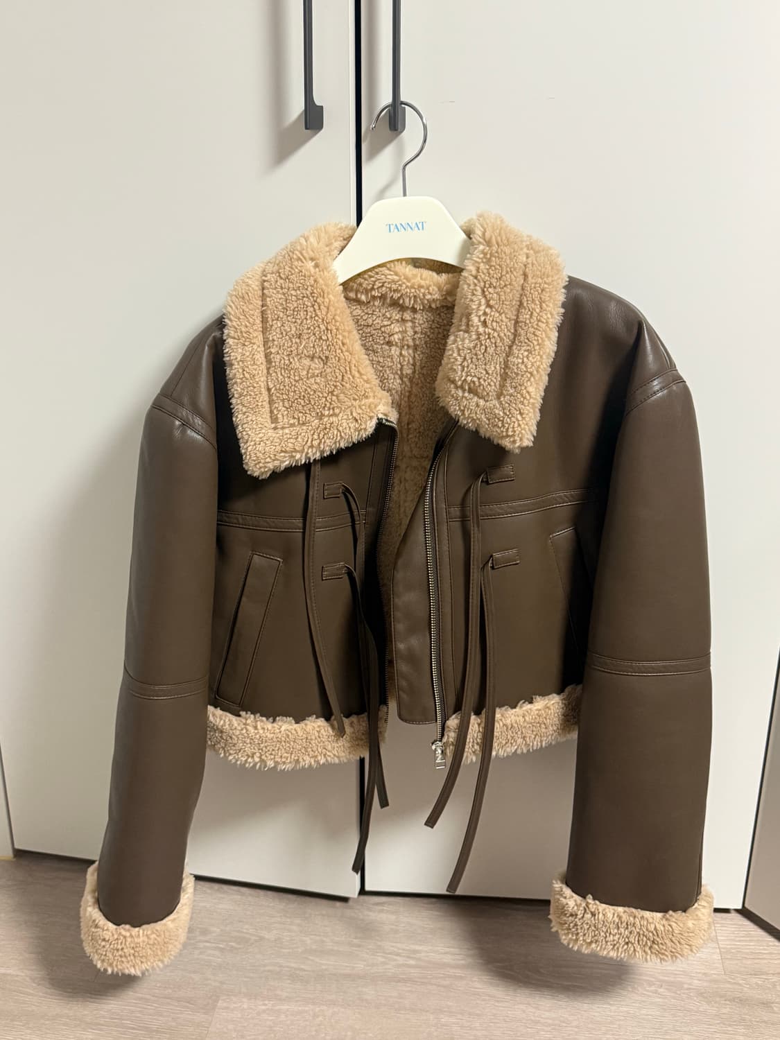 페인오어플레저 루시 무스탕 자켓 브라운 상품이미지3