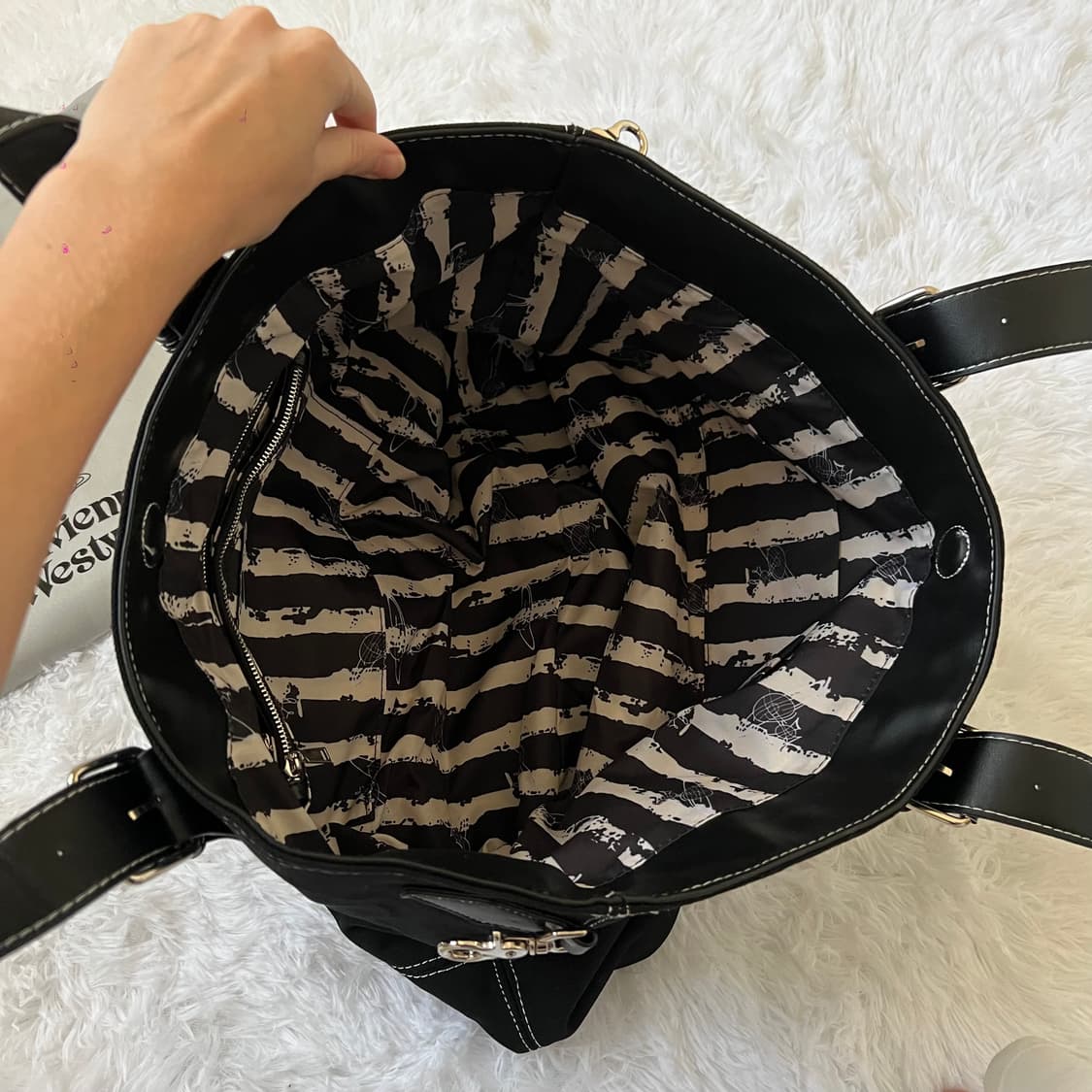 비비안웨스트우드 데님 토트백  상품이미지8