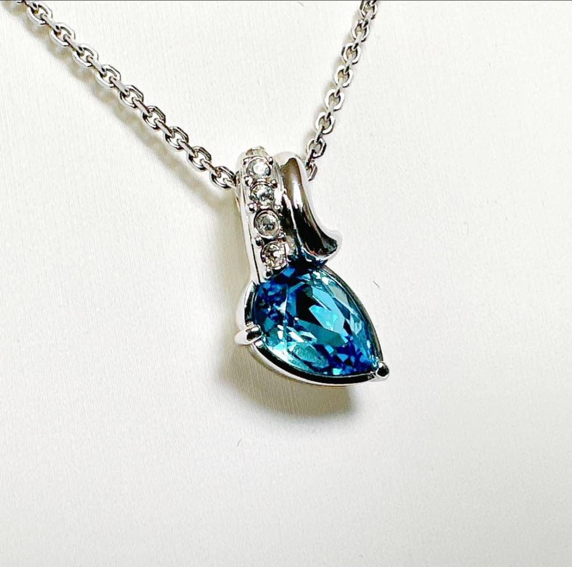 스와로브스키 정품 크리스탈 아쿠아 블루 목걸이 박스 및 태그 포함 상품이미지8