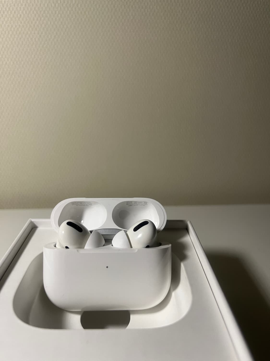 S급 에어팟 프로 1 팝니다 상품이미지2
