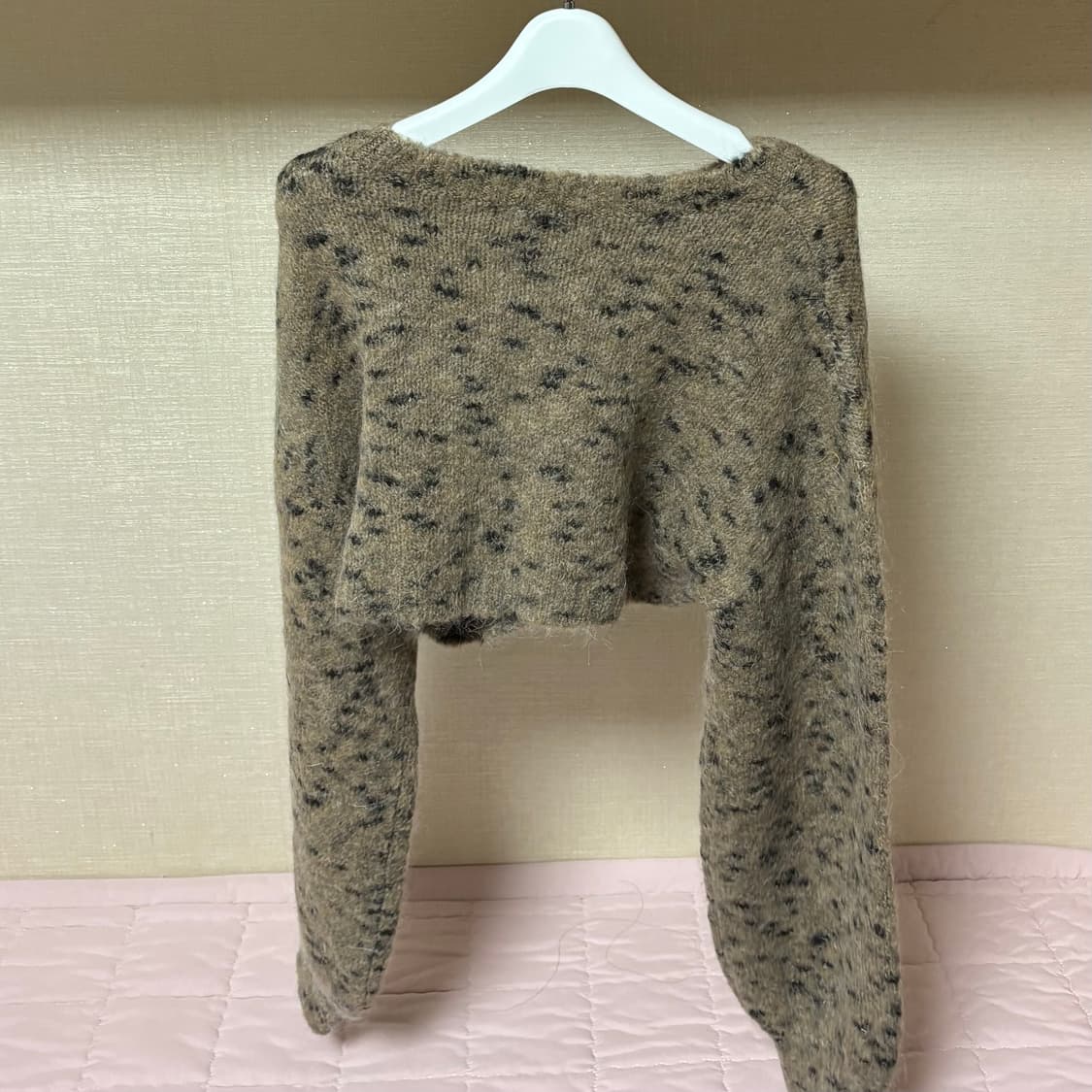 (새상품) JKOO 제이쿠 크롭 니트 베이지 상품이미지4