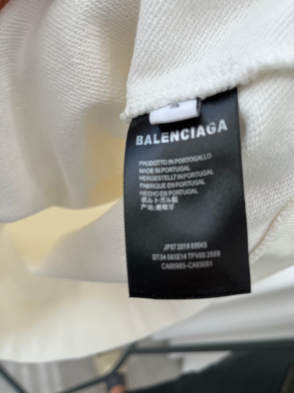 발렌시아가 맨투맨 아이보리 S 상품이미지3