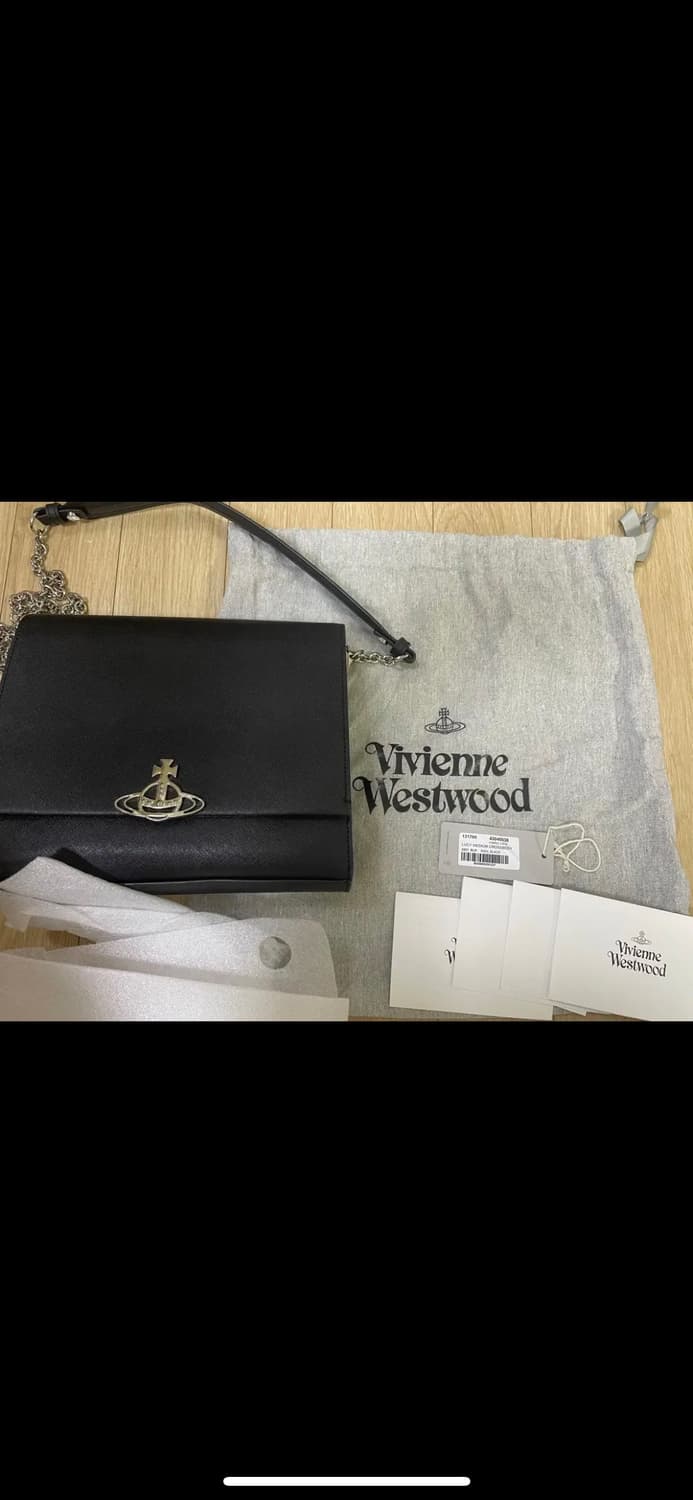 비비안웨스트우드 루시 미디엄 바디백 가방  상품이미지1