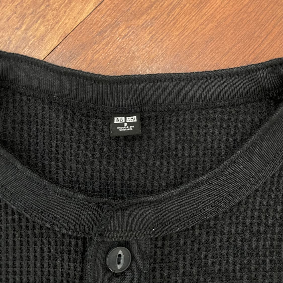 유니클로 헨리넥 와플 롱슬리브 상품이미지2