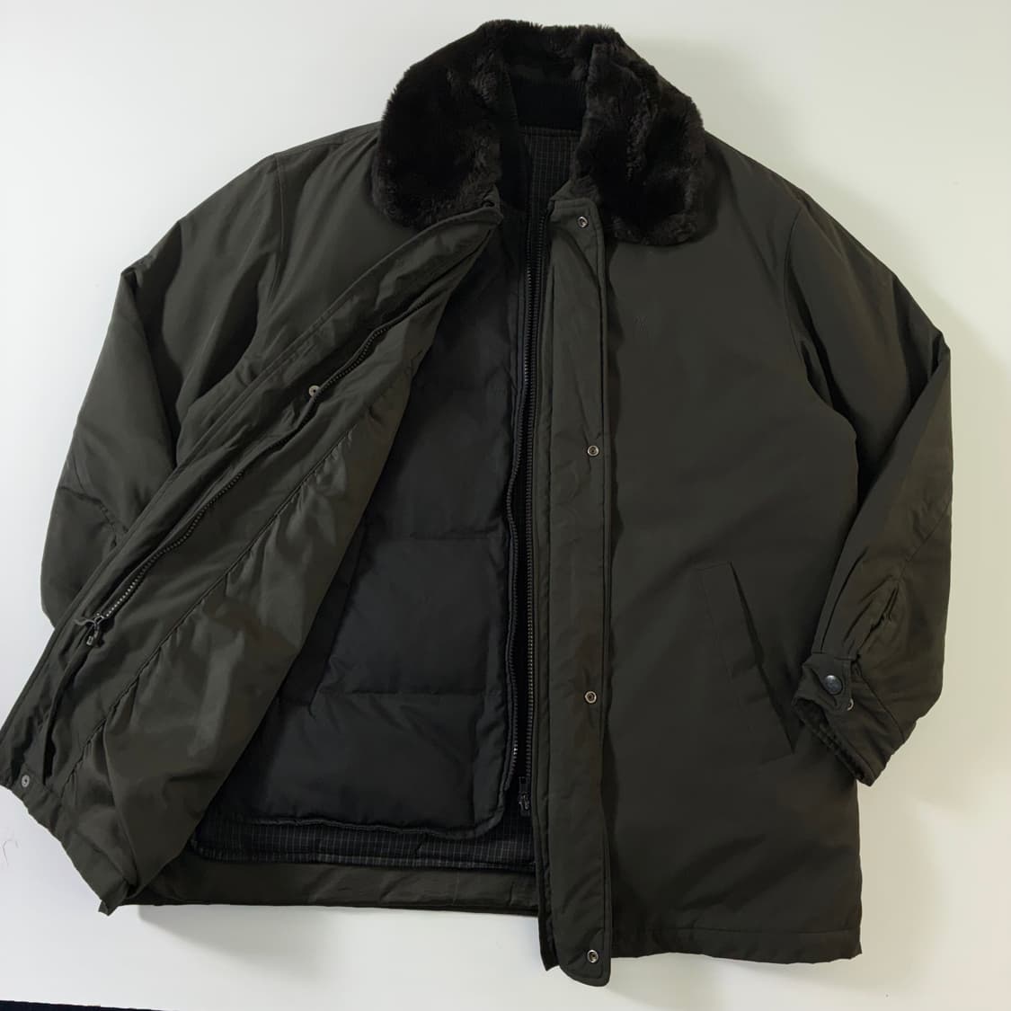 Yves Saint Laurent  입생로랑 카키 퍼카라 패디드 자켓  상품이미지3