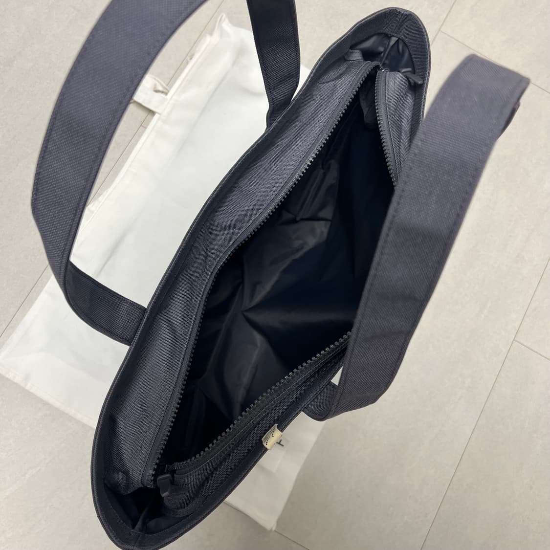 비즈빔 코듀라 토트백 그레이M 상품이미지6