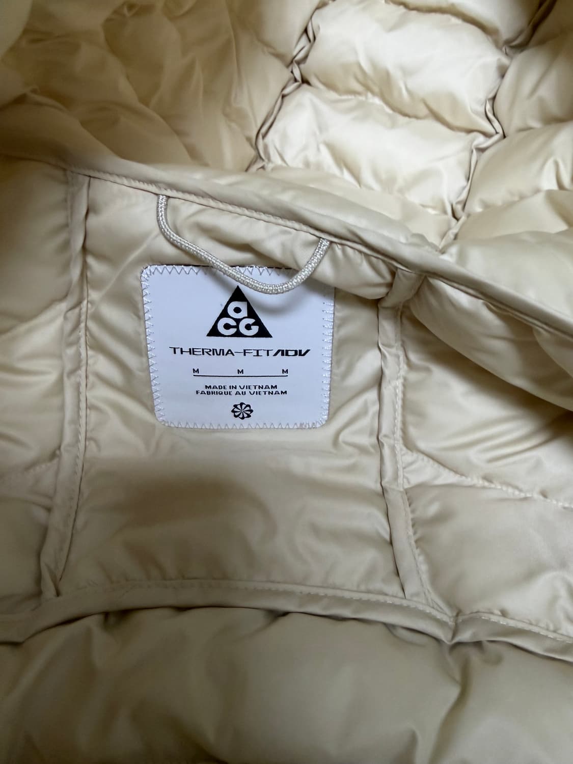 나이키 ACG 라바 플로우 써마핏 ADV 자켓 파라슈트 베이지 상품이미지3