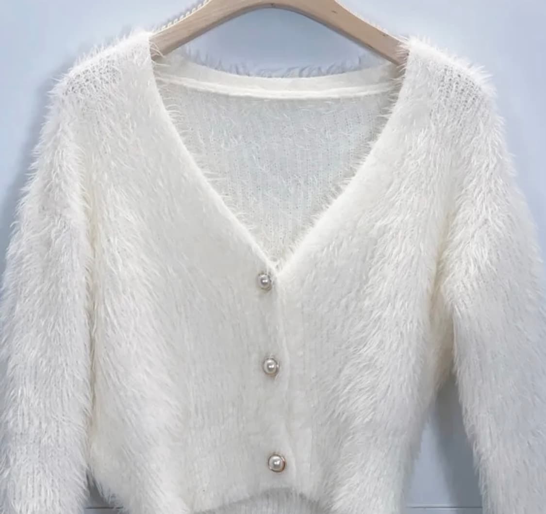 진주 앙고라 퍼 크롭 가디건 상품이미지1