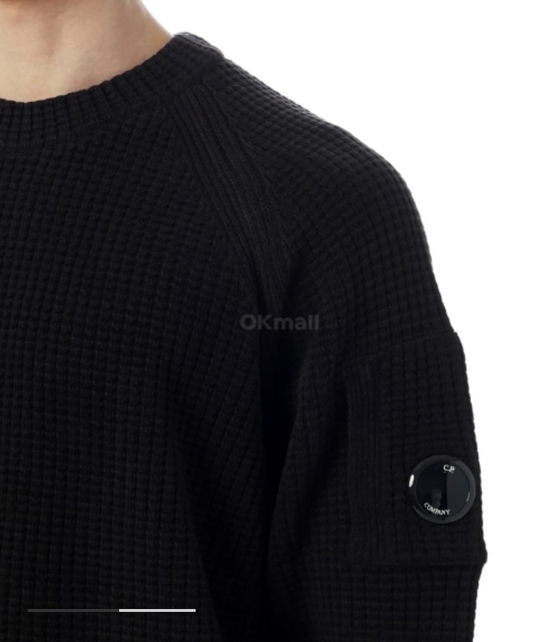 (25FW) CP컴퍼니 코튼 셰닐 크루넥 렌즈 스웨터 블랙 상품이미지3