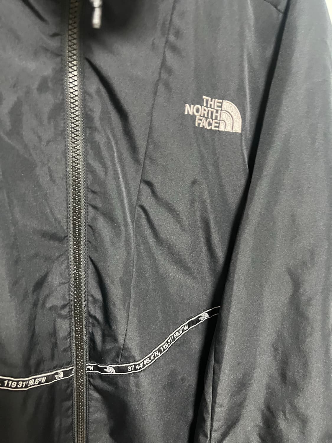 노스페이스 블랙 바람막이 상품이미지2