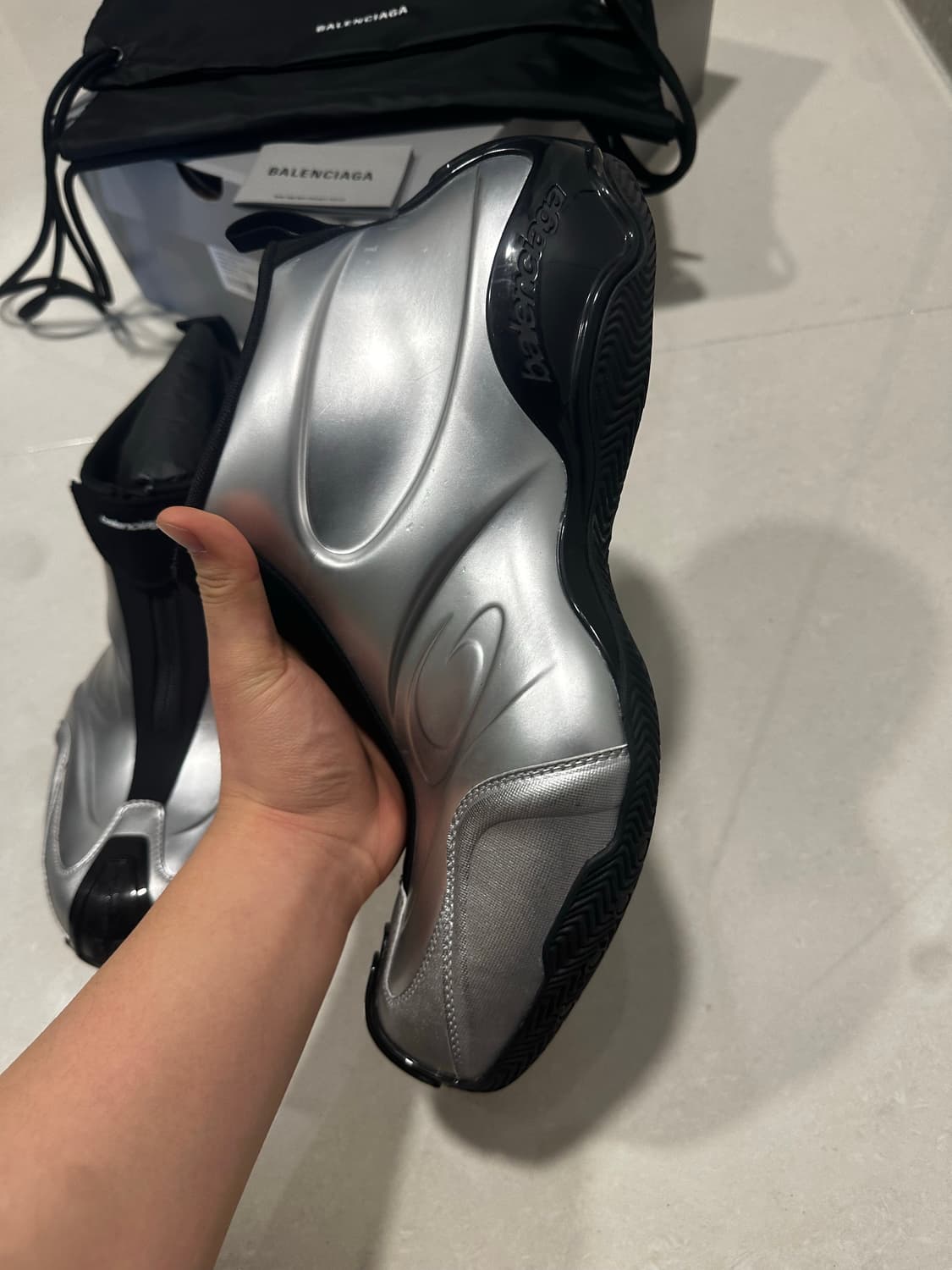 43) 발렌시아가 바스켓볼 스니커즈 상품이미지3