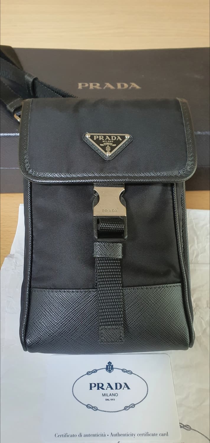 프라다 폰홀더백/크로스백/미니백 정품S급(보증서O) 상품이미지3