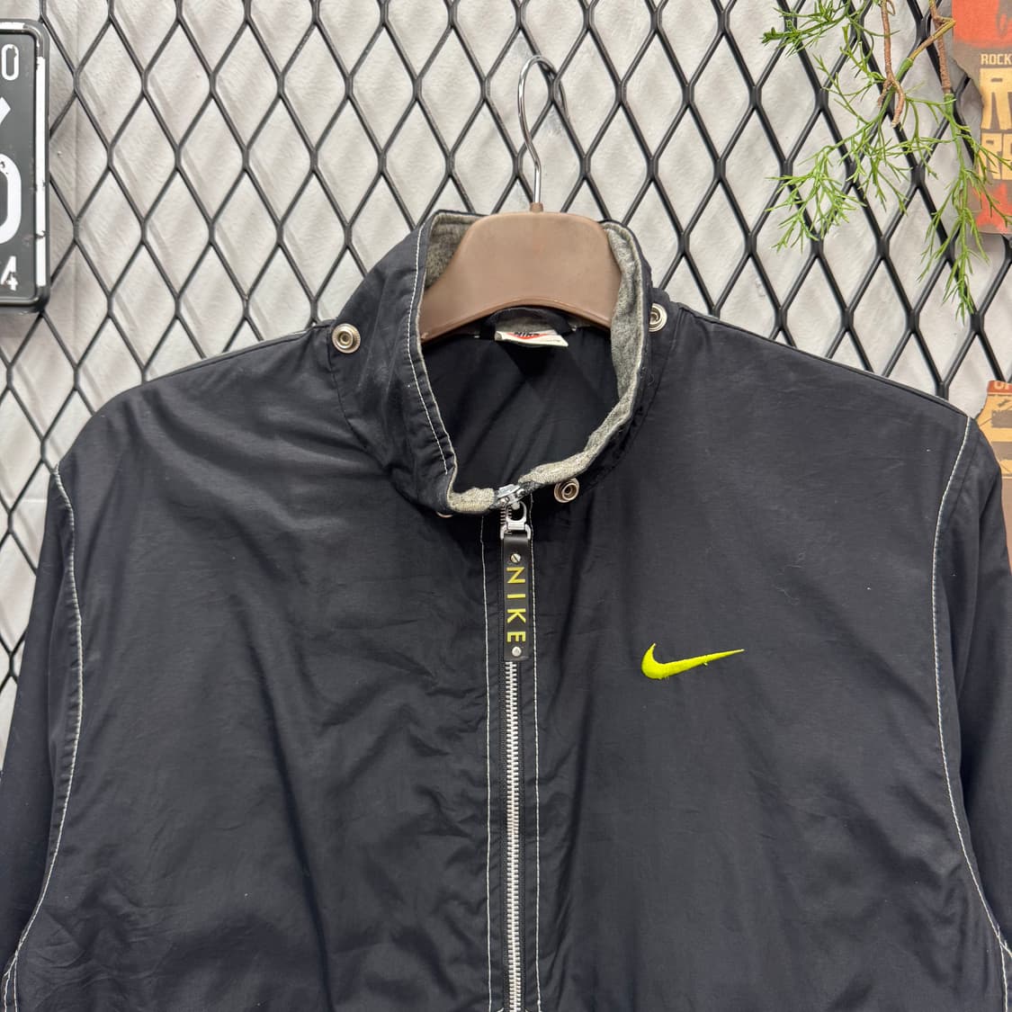 90s 나이키 올드스쿨 바람막이 전면 스티치 라인 포인트 블랙 상품이미지3