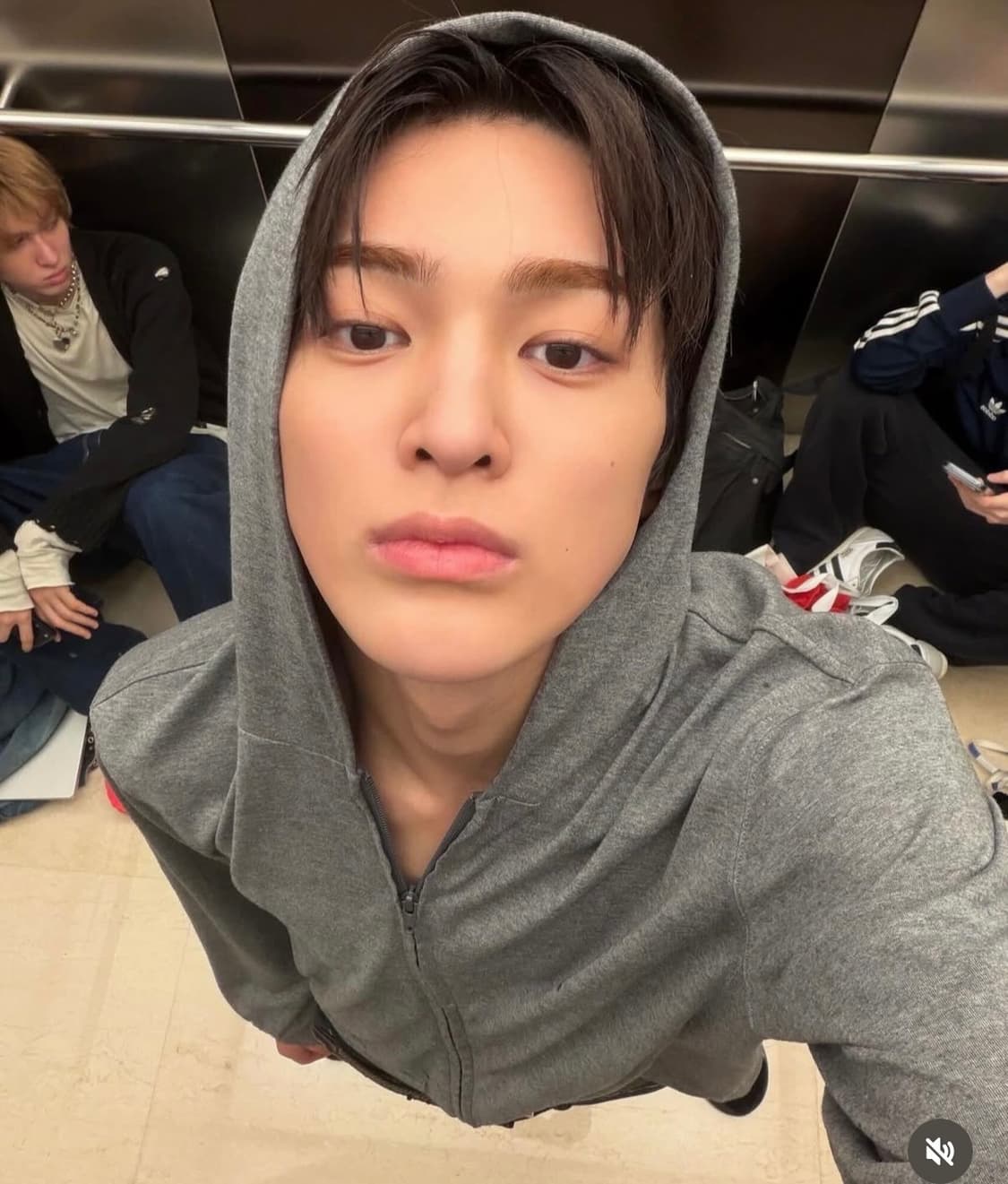 머듈 라운지 후드집업 멜란지 그레이 2 코르티스 건호 상품이미지2