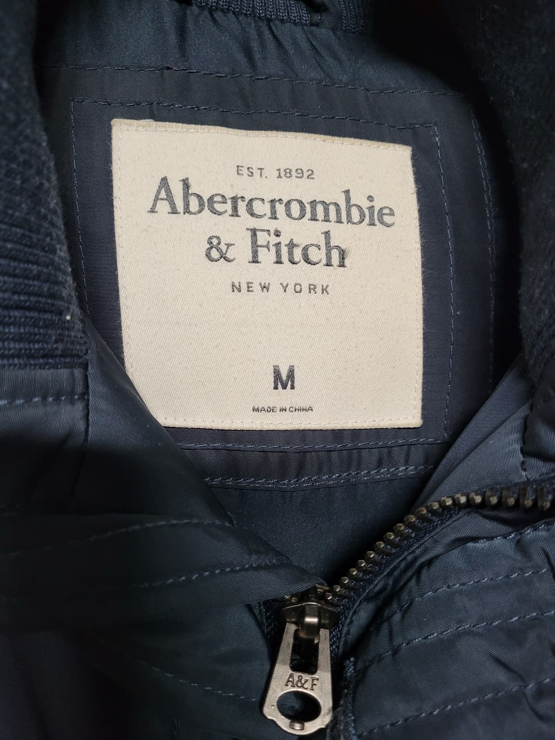 아베크롬비 덕다운 숏 패딩  상품이미지4