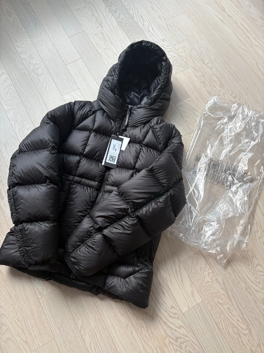 cp컴퍼니 25fw 디디쉘 dd쉘 후드 다운 자켓 블랙 s 상품이미지2