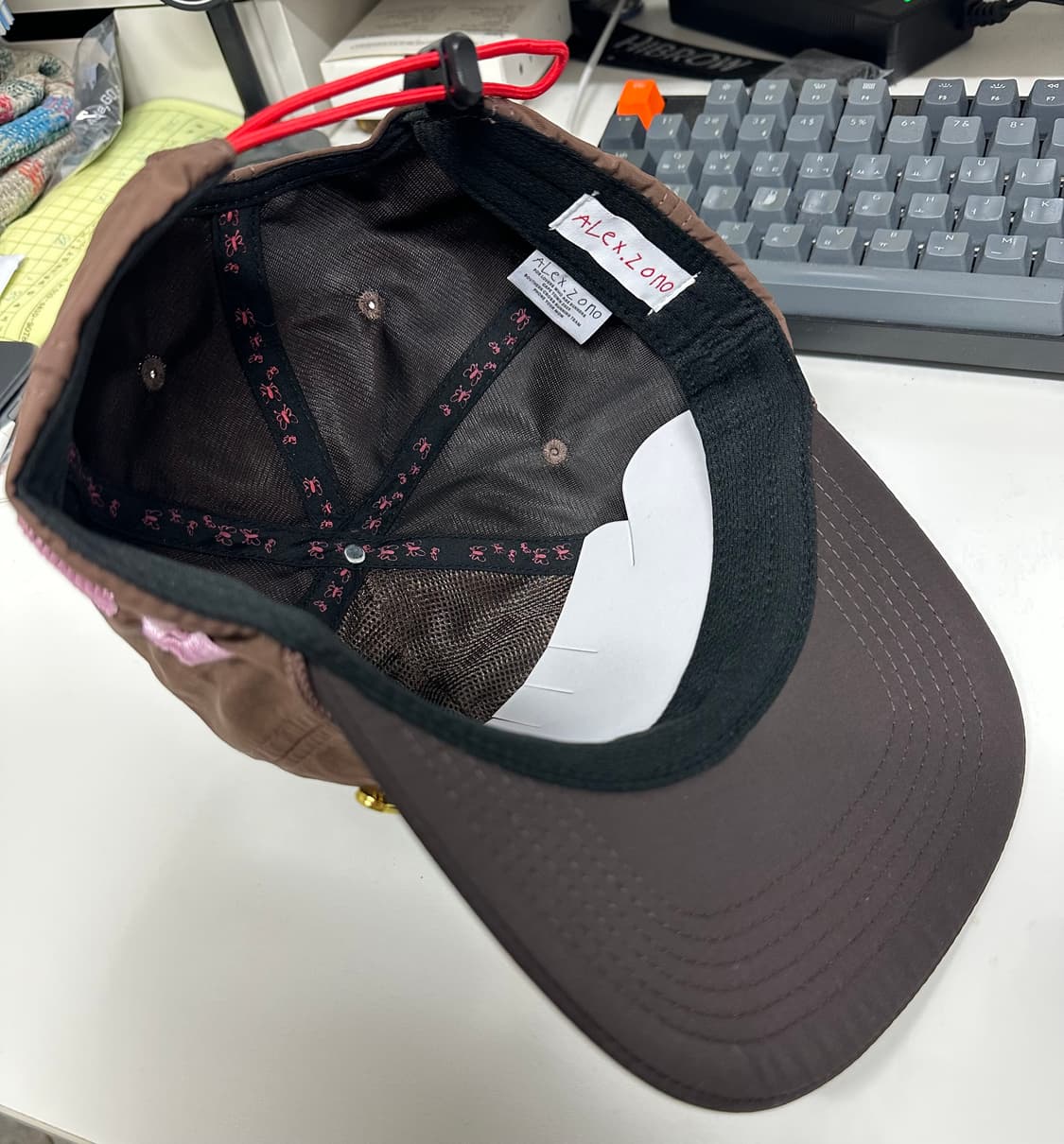 alex zono 알렉스 조노 뱃지 모자 상품이미지8