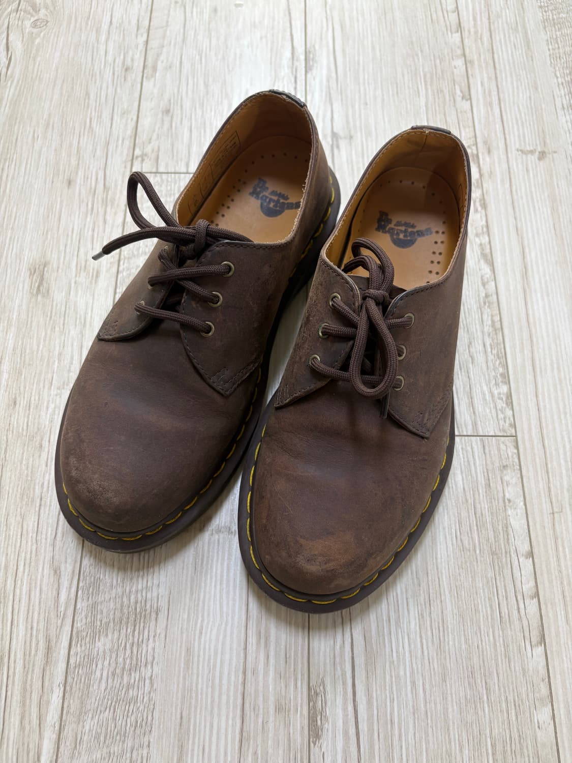 닥터마틴 1461 3홀 크레이지홀스 240 상품이미지1