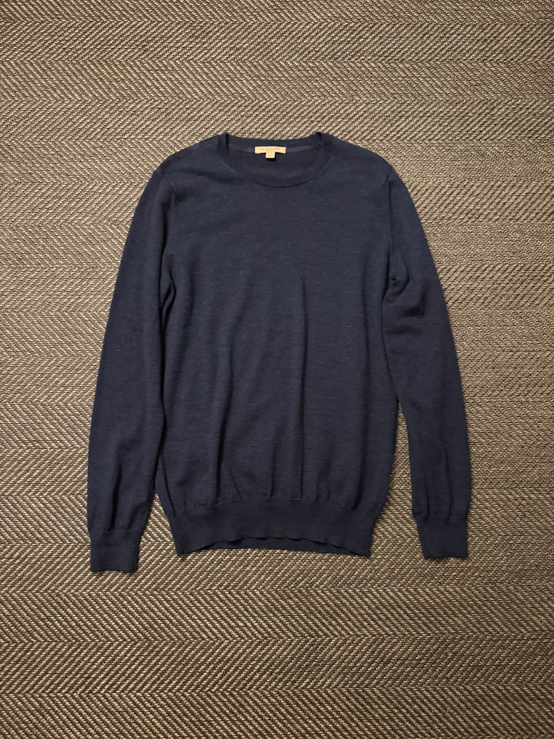 버버리 파인 메리노 울 견장 니트 S 상품이미지1