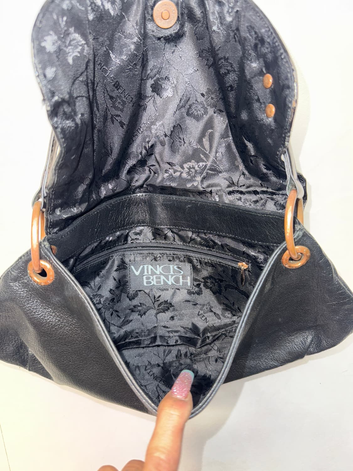 Vincis Bench black butterfly point 숄더백 상품이미지5