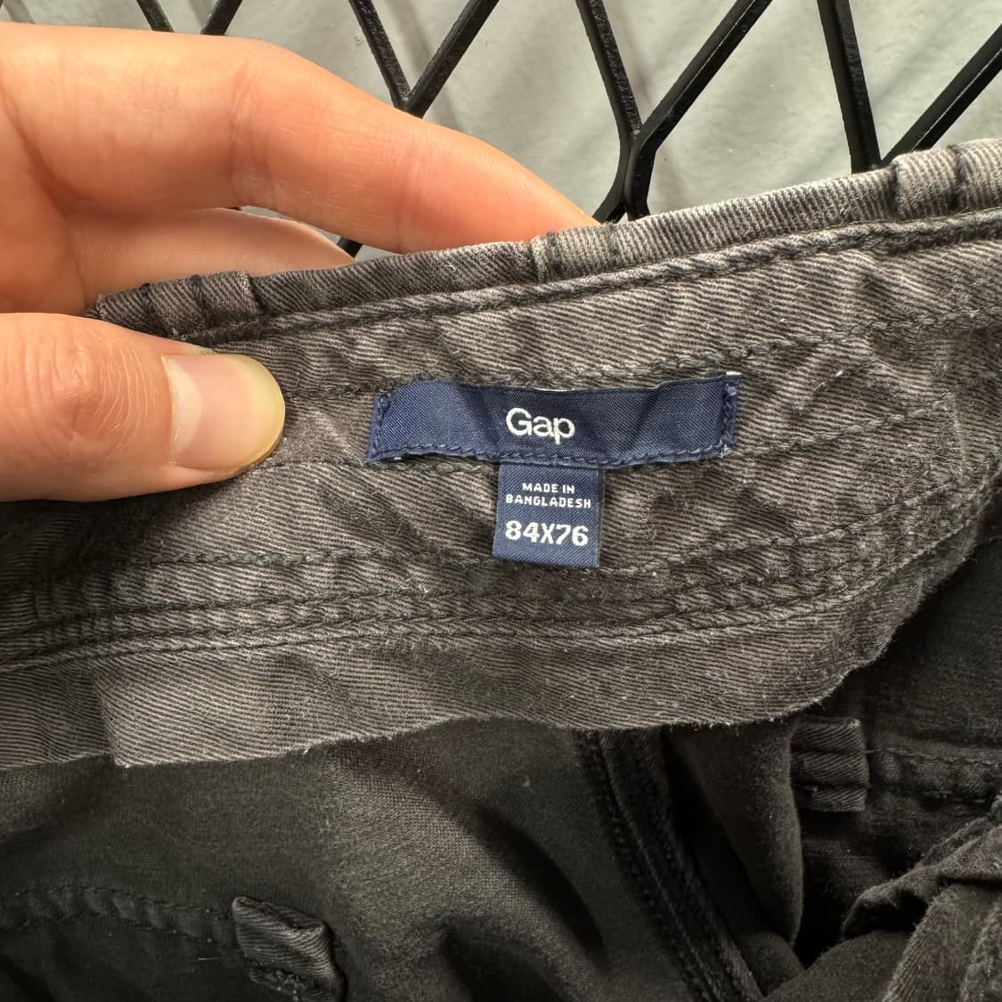 00s GAP 갭 피그먼트 워싱 카고 팬츠 포켓 지퍼 디테일 차콜 상품이미지7