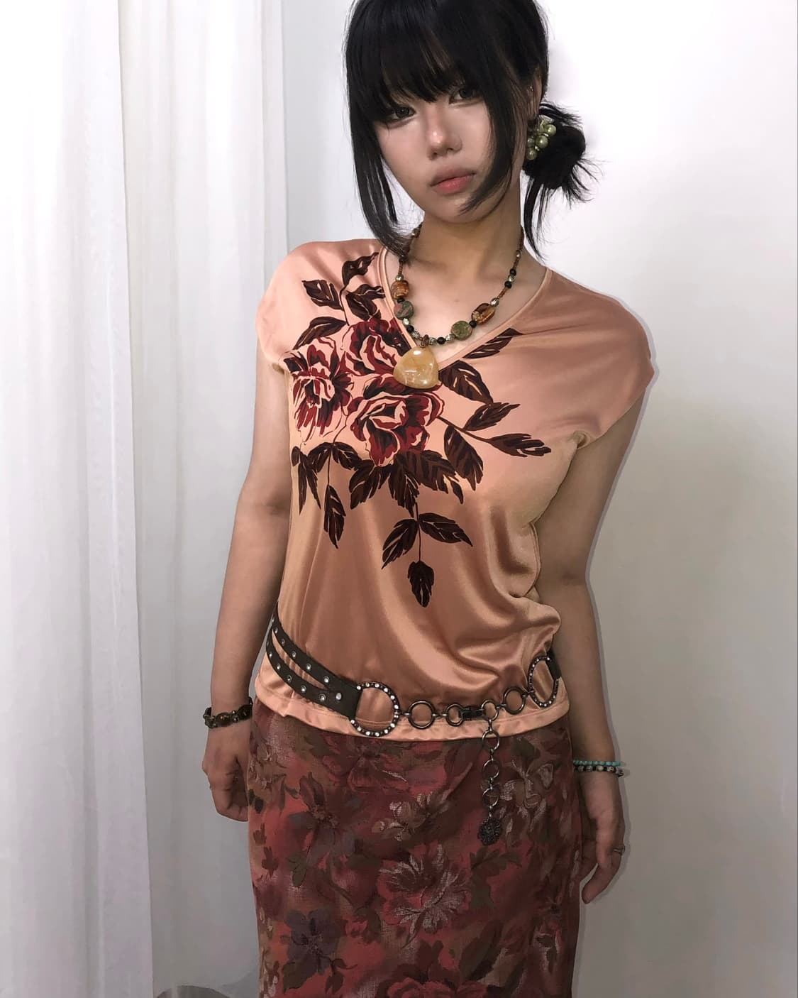 oriental rose print satin v neck top 상품이미지2