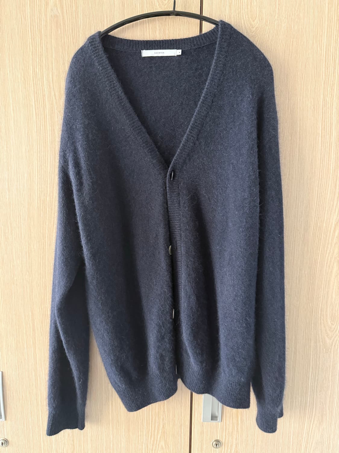 SHIRTER 네이비색 가디건 상품이미지1