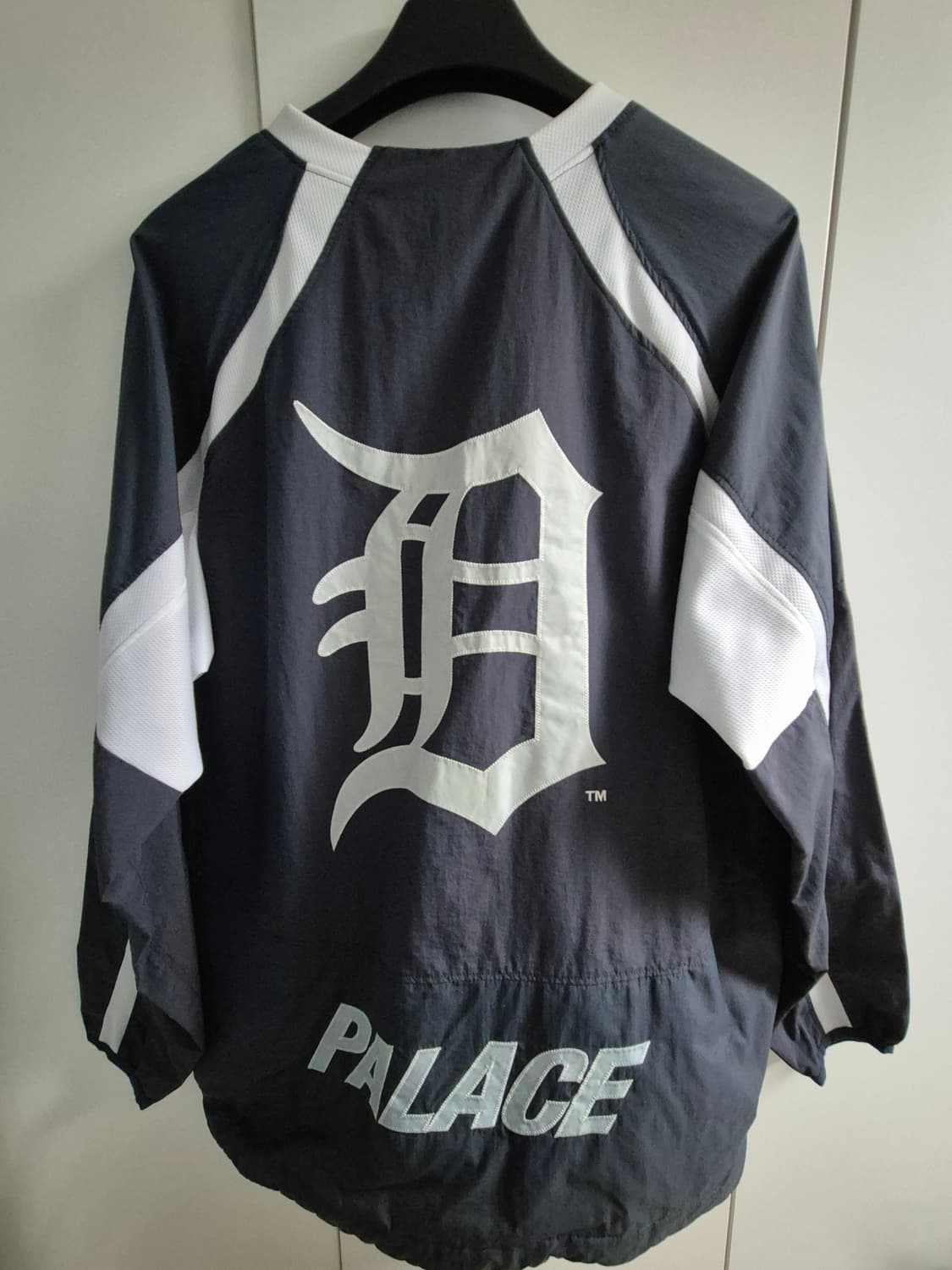 팔라스 디트로이트 바람막이 상품이미지2