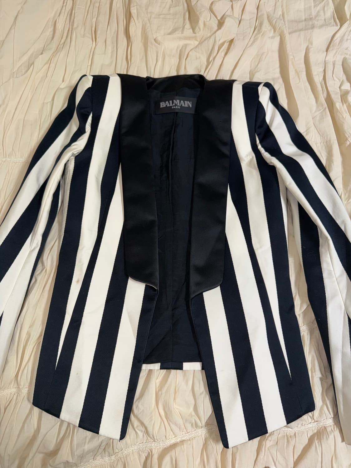 발망 13aw 오버숄더 스트라이프 테일러드 블레이저 상품이미지1