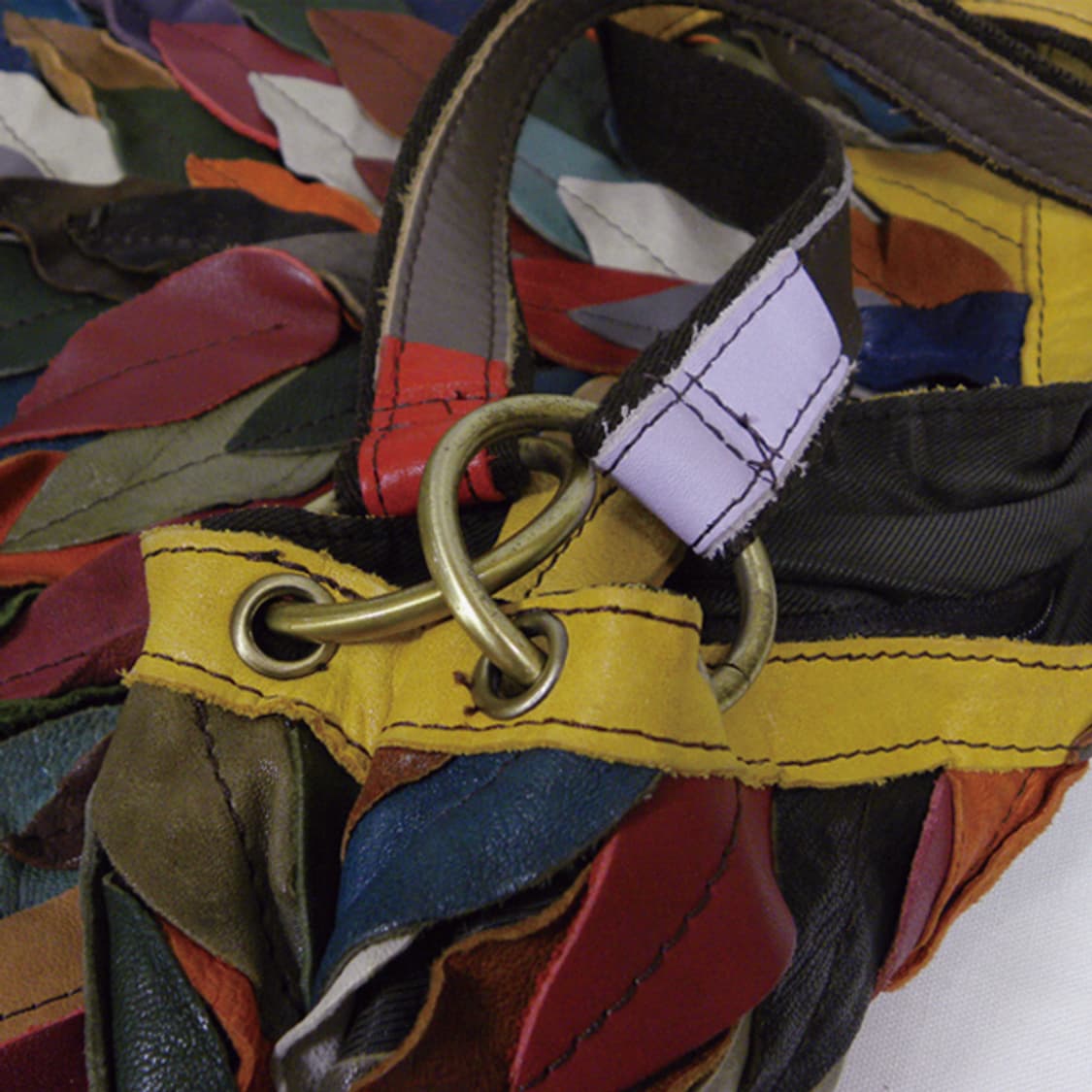 crouching 빈티지레더패치숄더백 상품이미지6