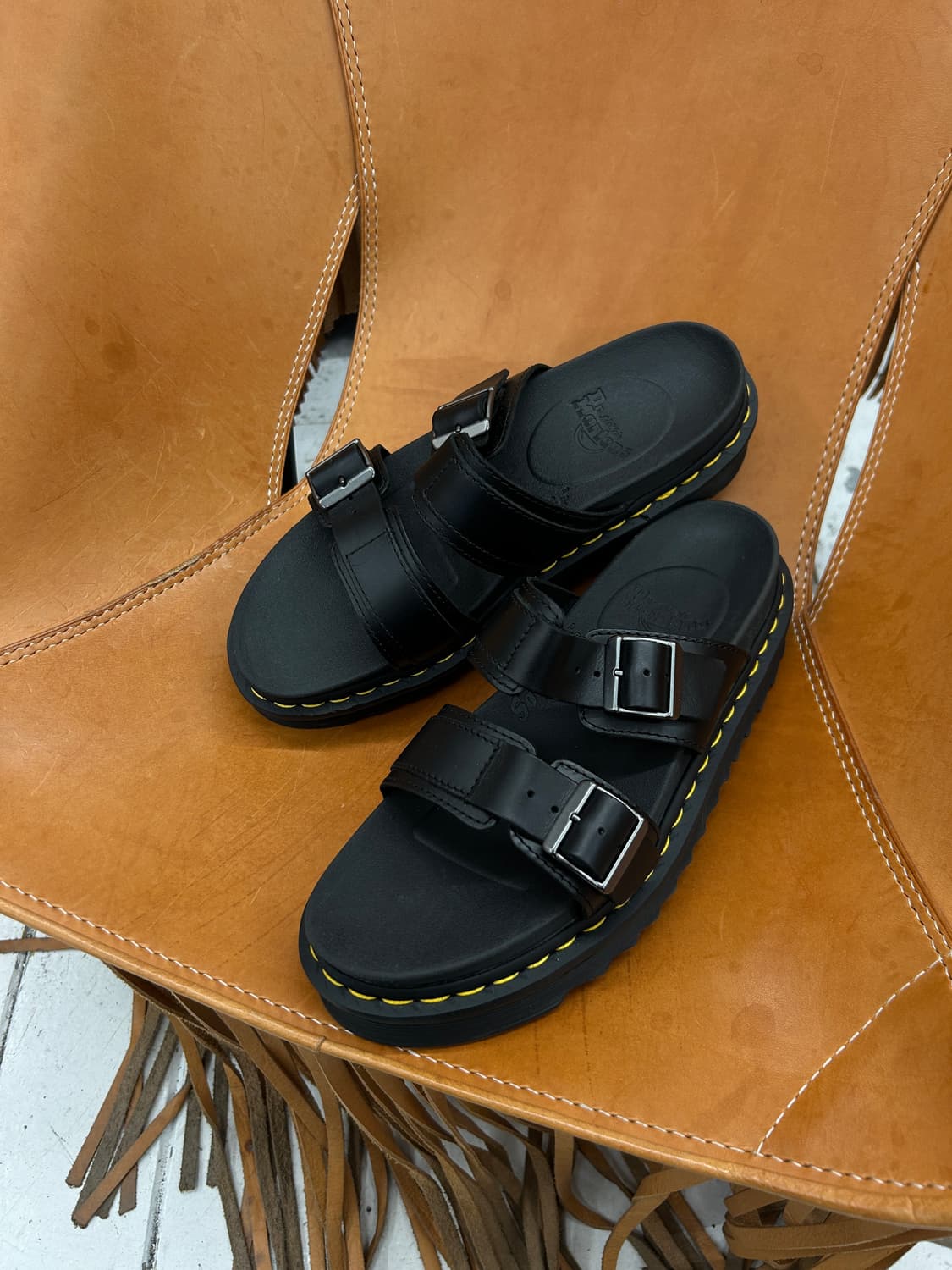 닥터마틴 마일즈 슬라이드 260 상품이미지1