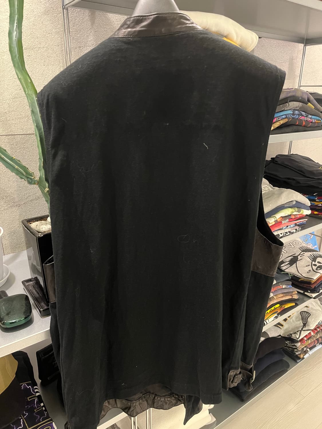 언더커버 레더베스트 상품이미지2