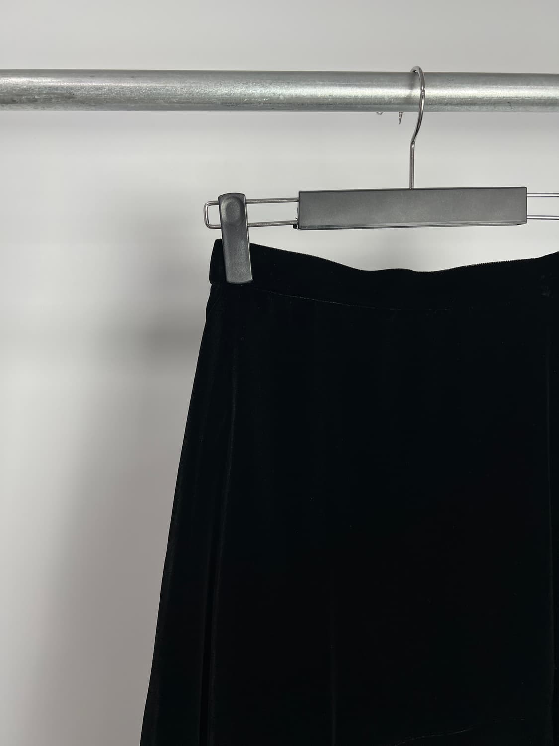 MAIE 벨벳 롱 스커트 상품이미지2