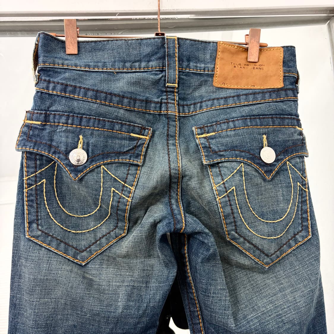 트루릴리전 부츠컷 데님 팬츠 상품이미지6