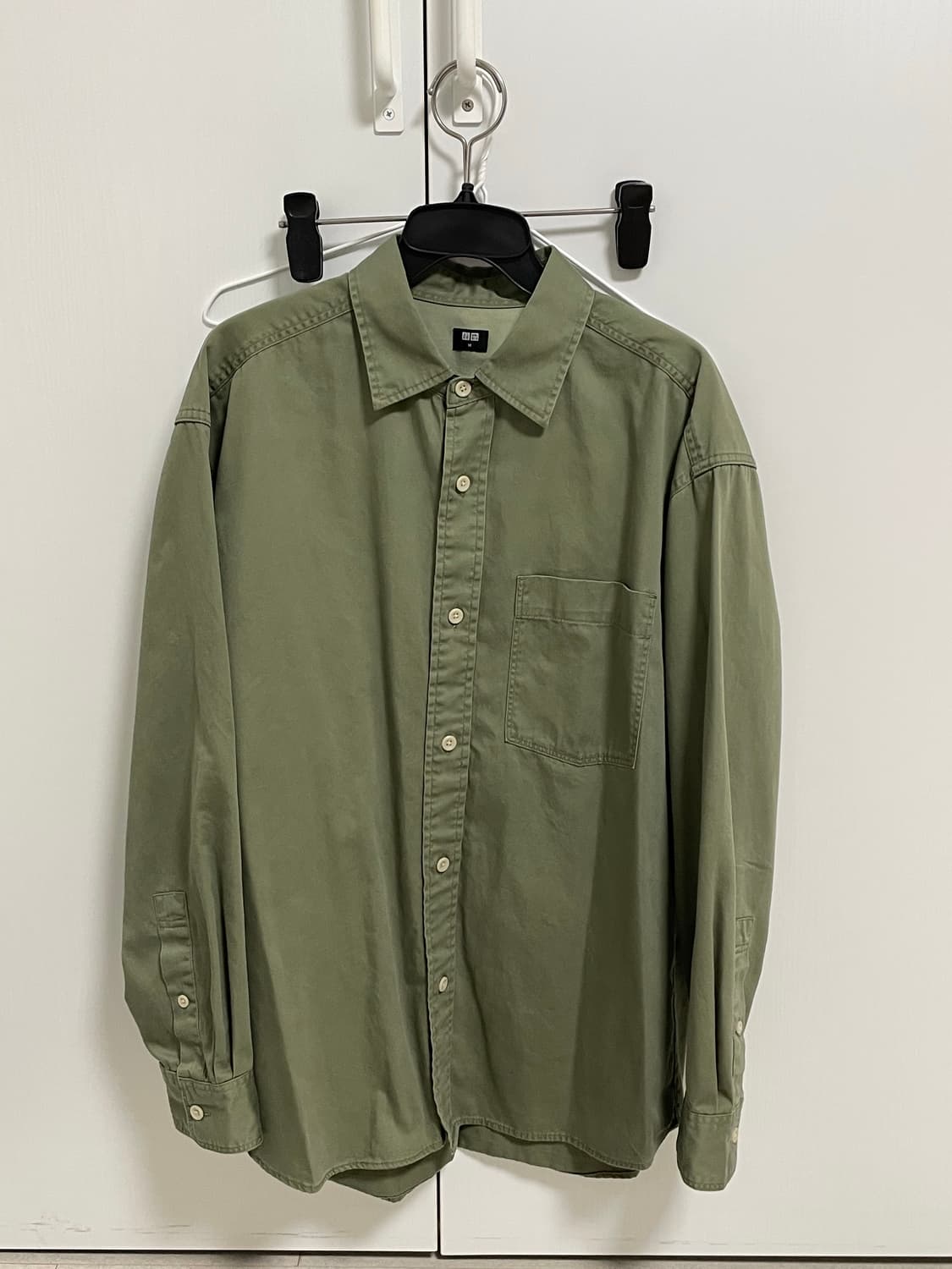 유니클로u 트윌 오버셔츠 올리브 M 상품이미지1