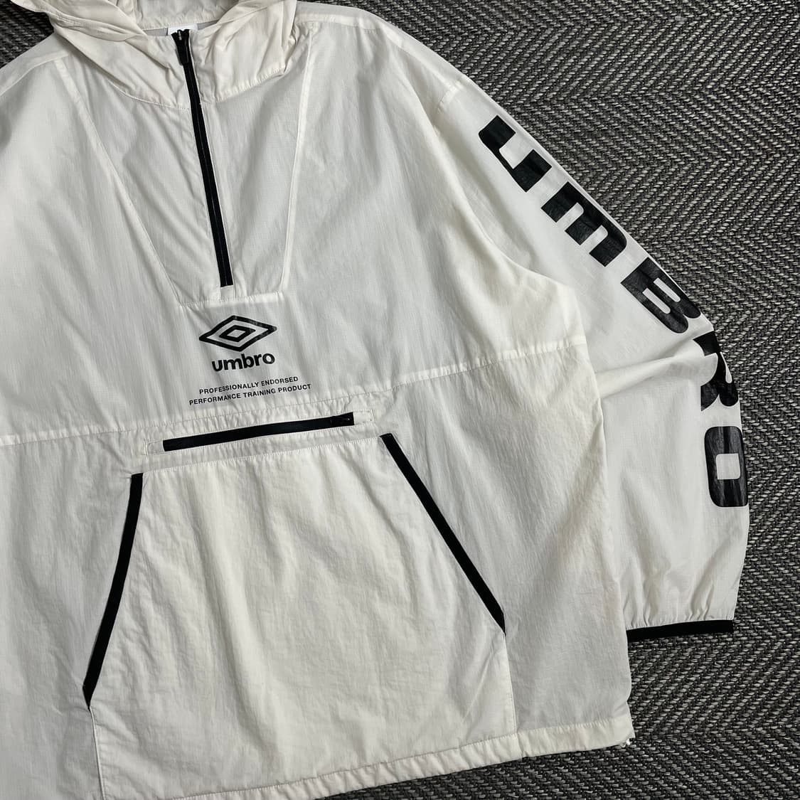 엄브로 빅로고 박시핏 나일론 우븐 아노락o 3796 상품이미지2