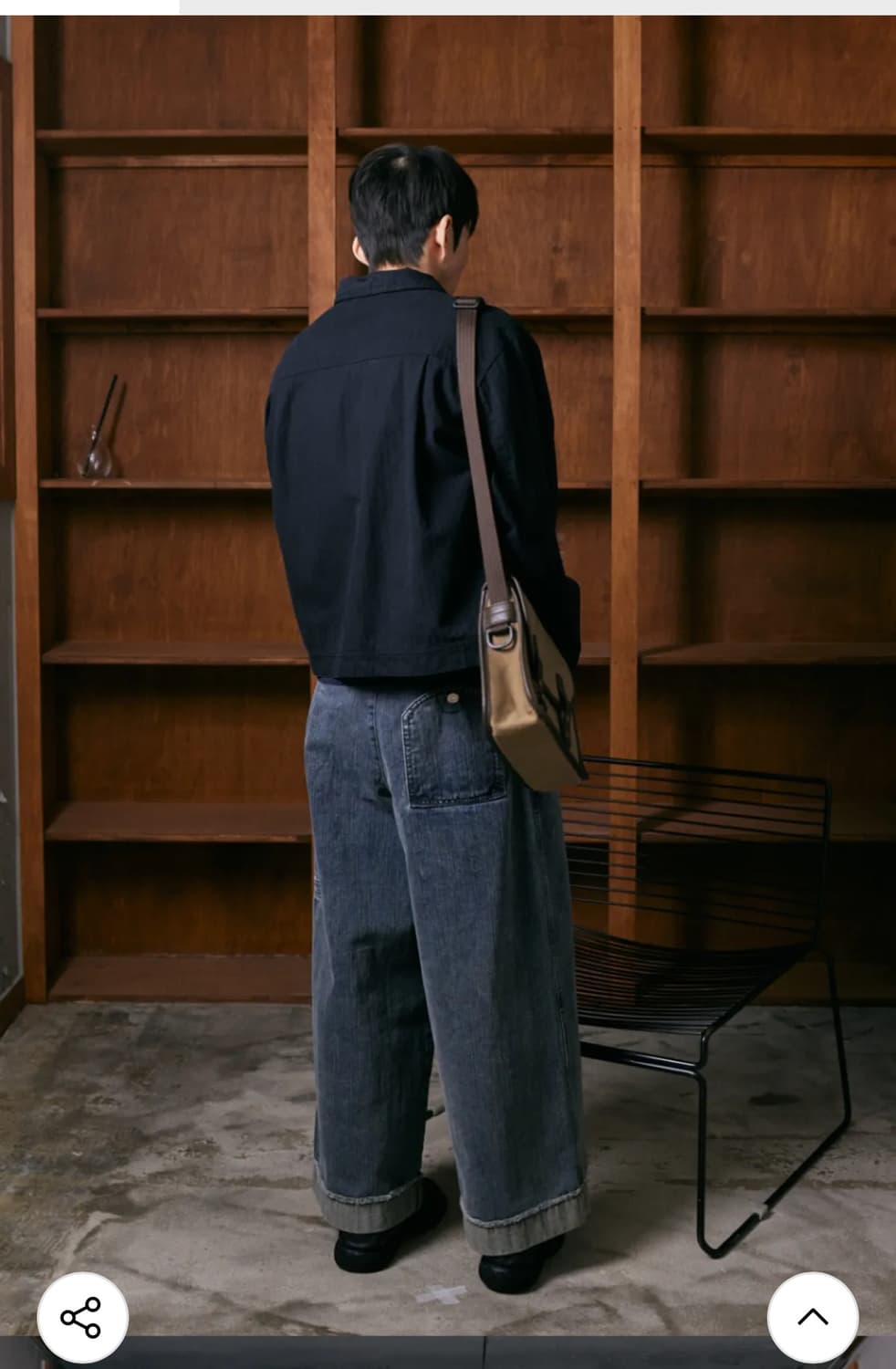 (새상품) 이스트서비스샵 캔버스 레더 버클 크로스백 카멜  상품이미지6