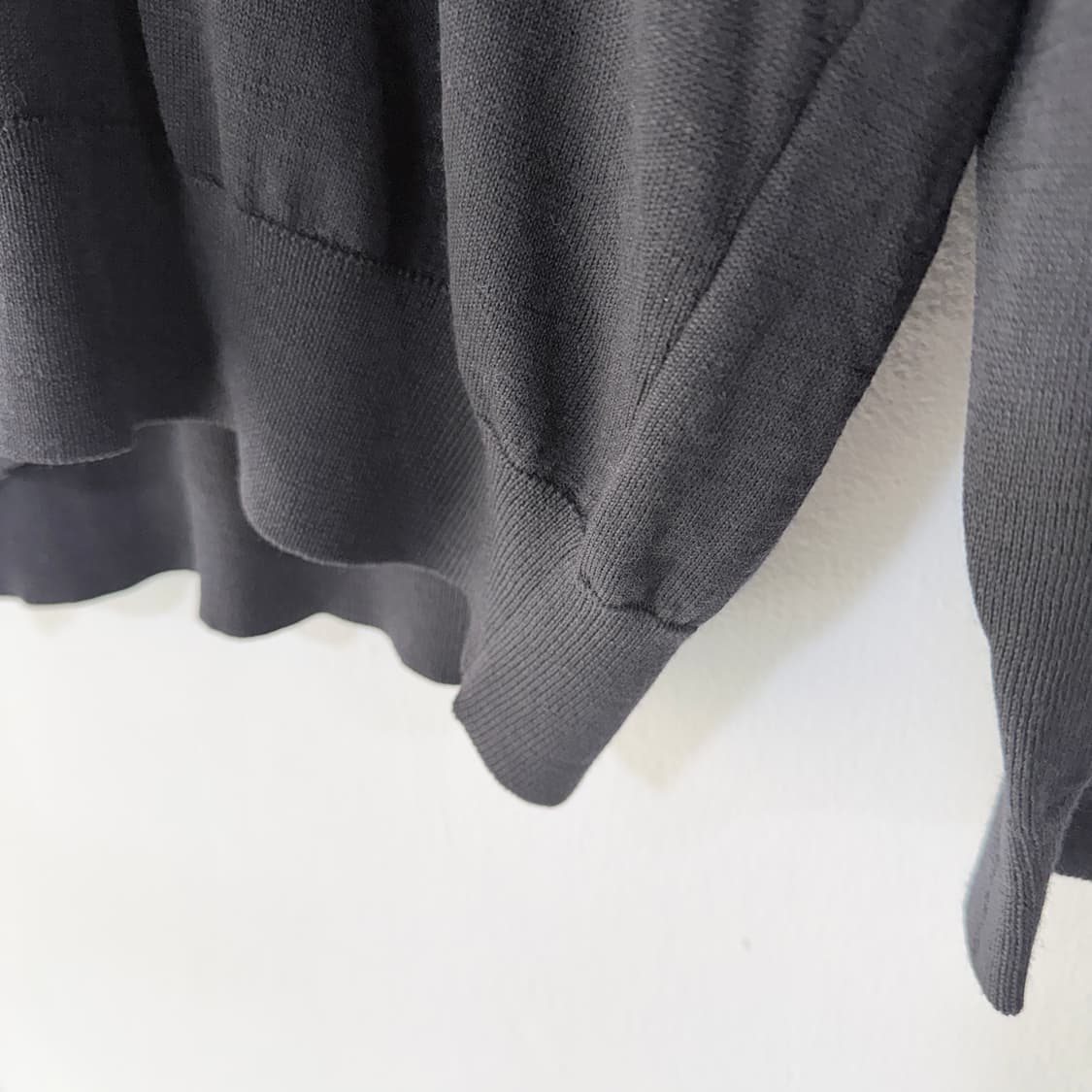 [105] 랑방 브이넥 니트  상품이미지4