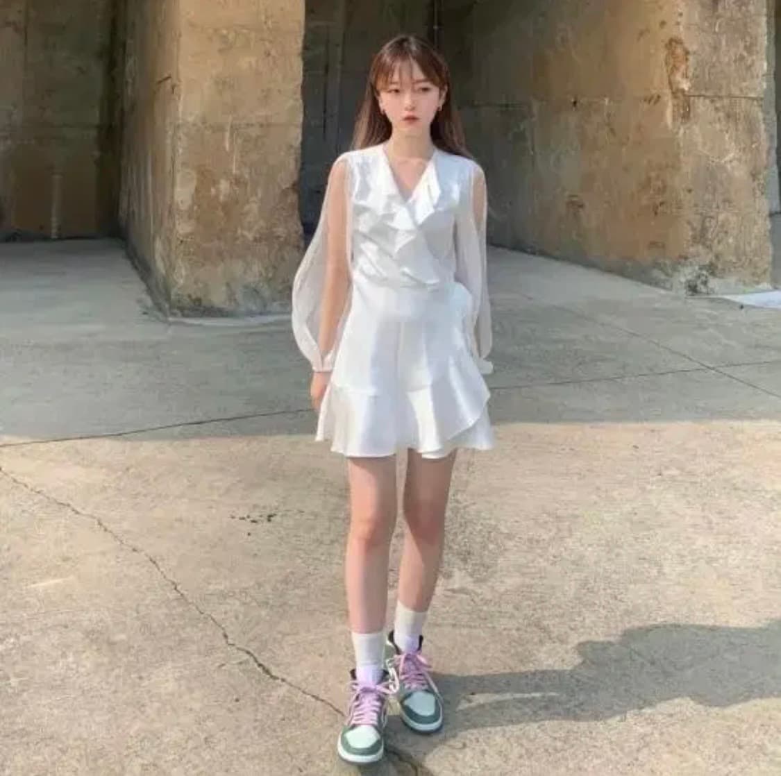 (새상품) 라뇨 체리퀴리 프릴 랩 새틴 화이트 원피스 사이즈 1 상품이미지1