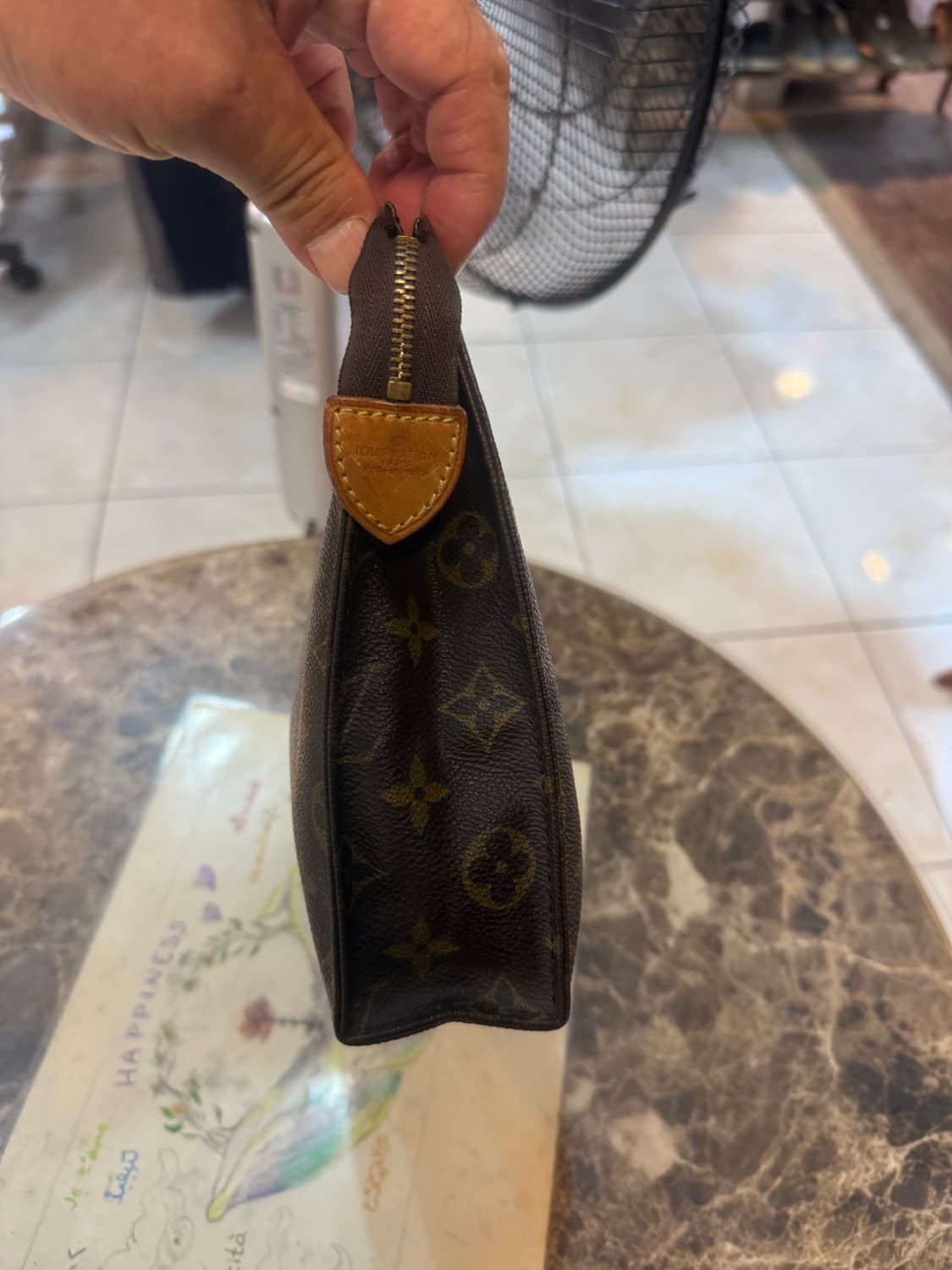 정품 루이비통 트일렛26 클러치 팝니다 상품이미지2
