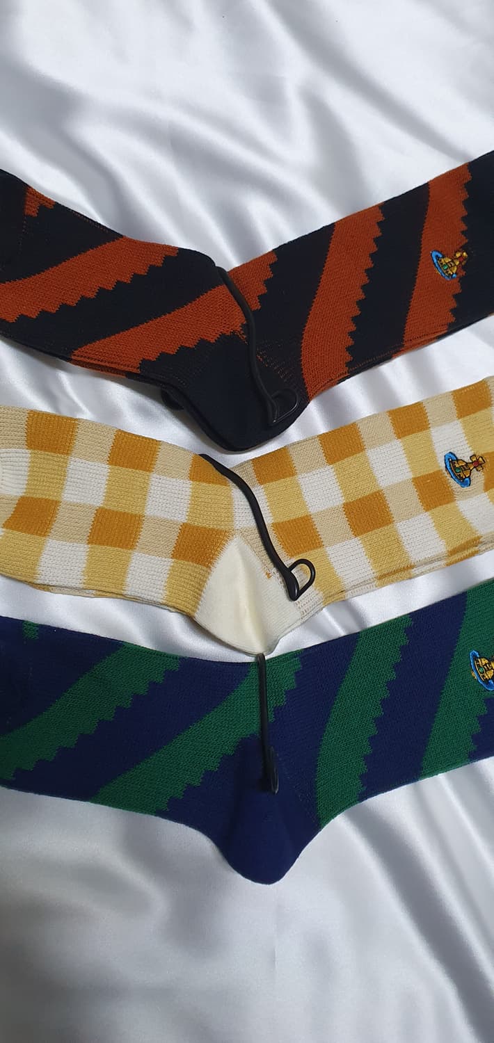 그린 네이비 브라운 옐로우 물결 스트라이프 체크  비비안웨스트우드 양말 상품이미지5